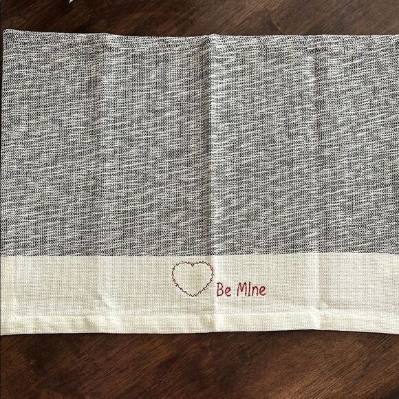 Be Mine Custom Embroidered Table Placemats Black Cream 19” by 13.75” Set Flaw - Picture 1 of 8